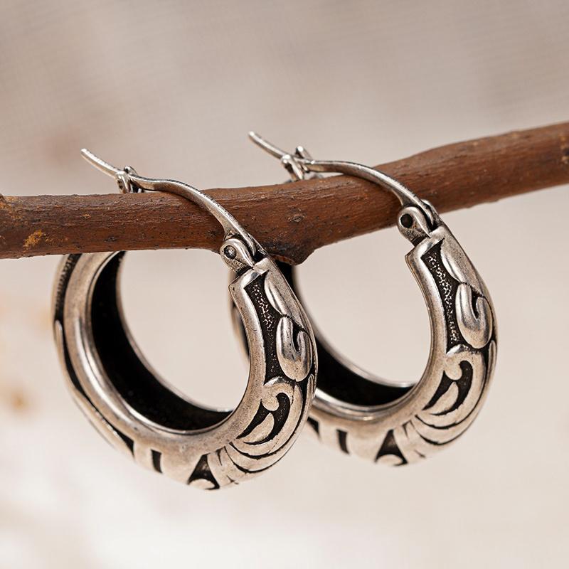 Women's Vintage Engraved Pattern Circle Hoop Earrings, Huggie Style